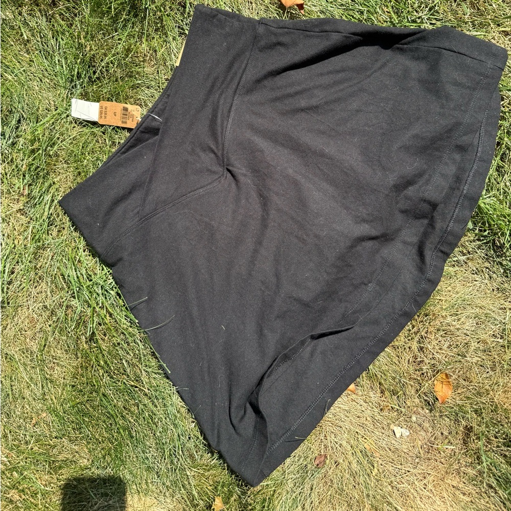 Victoria’s Secret PINK Black crossover waist black mini skirt - size small